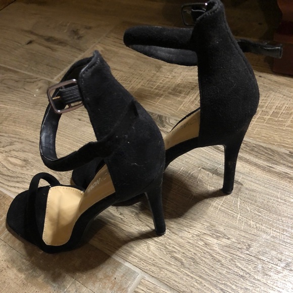 Fashion Nova “Make You A Believer Heel” - Picture 3 of 11